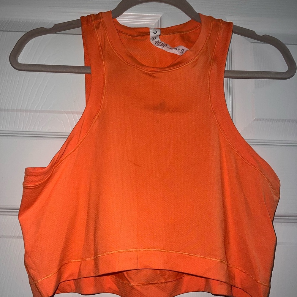 Lululemon Sleeveless cropped athletic Top